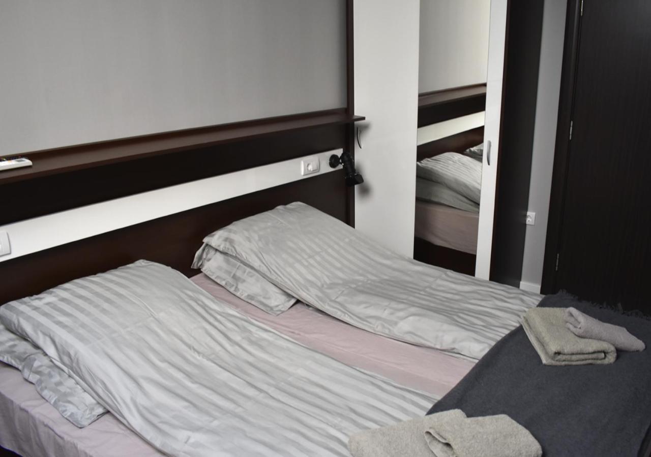 Apartmani Zrenjanin Exterior foto