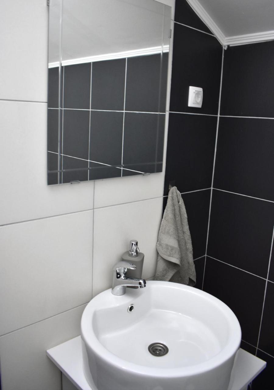 Apartmani Zrenjanin Exterior foto