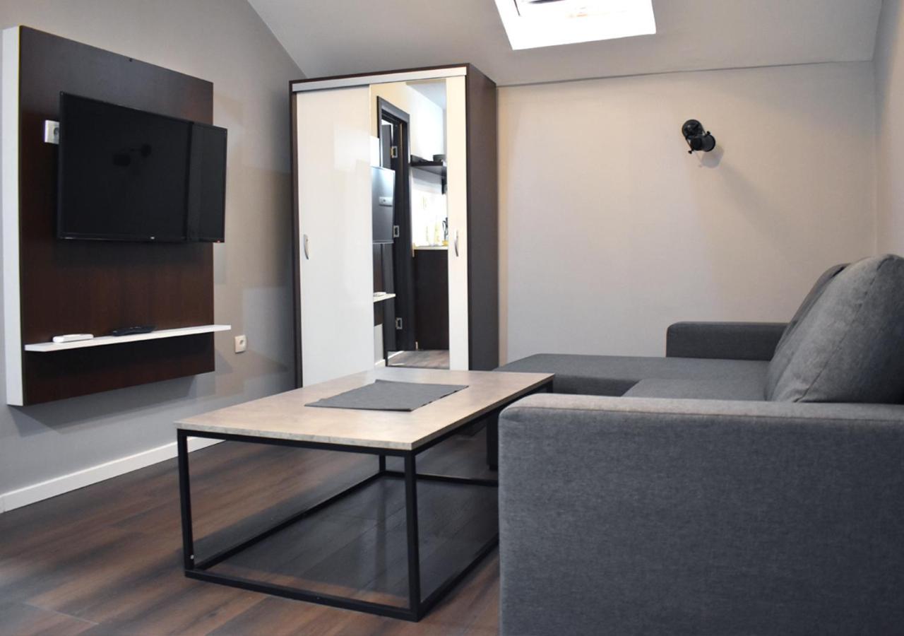 Apartmani Zrenjanin Exterior foto