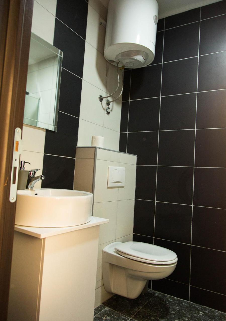 Apartmani Zrenjanin Exterior foto